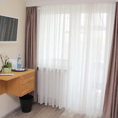 מלון Filderhof ליינפלדן-אכטרדינגן